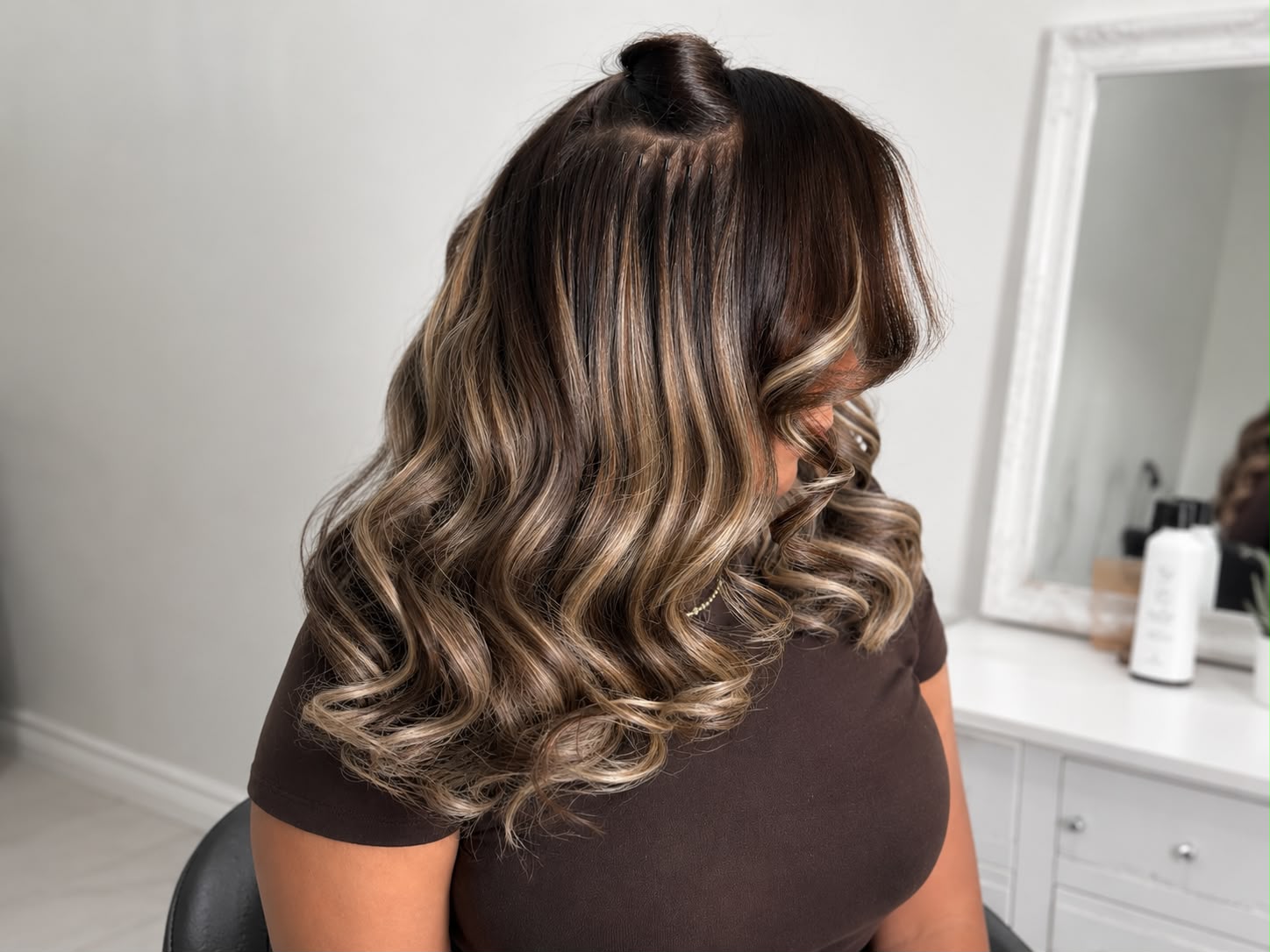 Brazilian Knots with balayage extensions